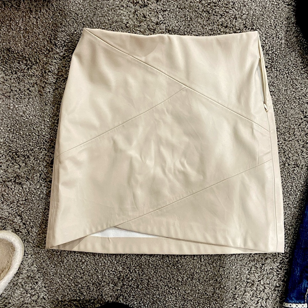 Cute THML cream leather skirt - small